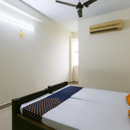 Gūduvāncheri Spot On 63050 Kag Rooms מראה חיצוני תמונה