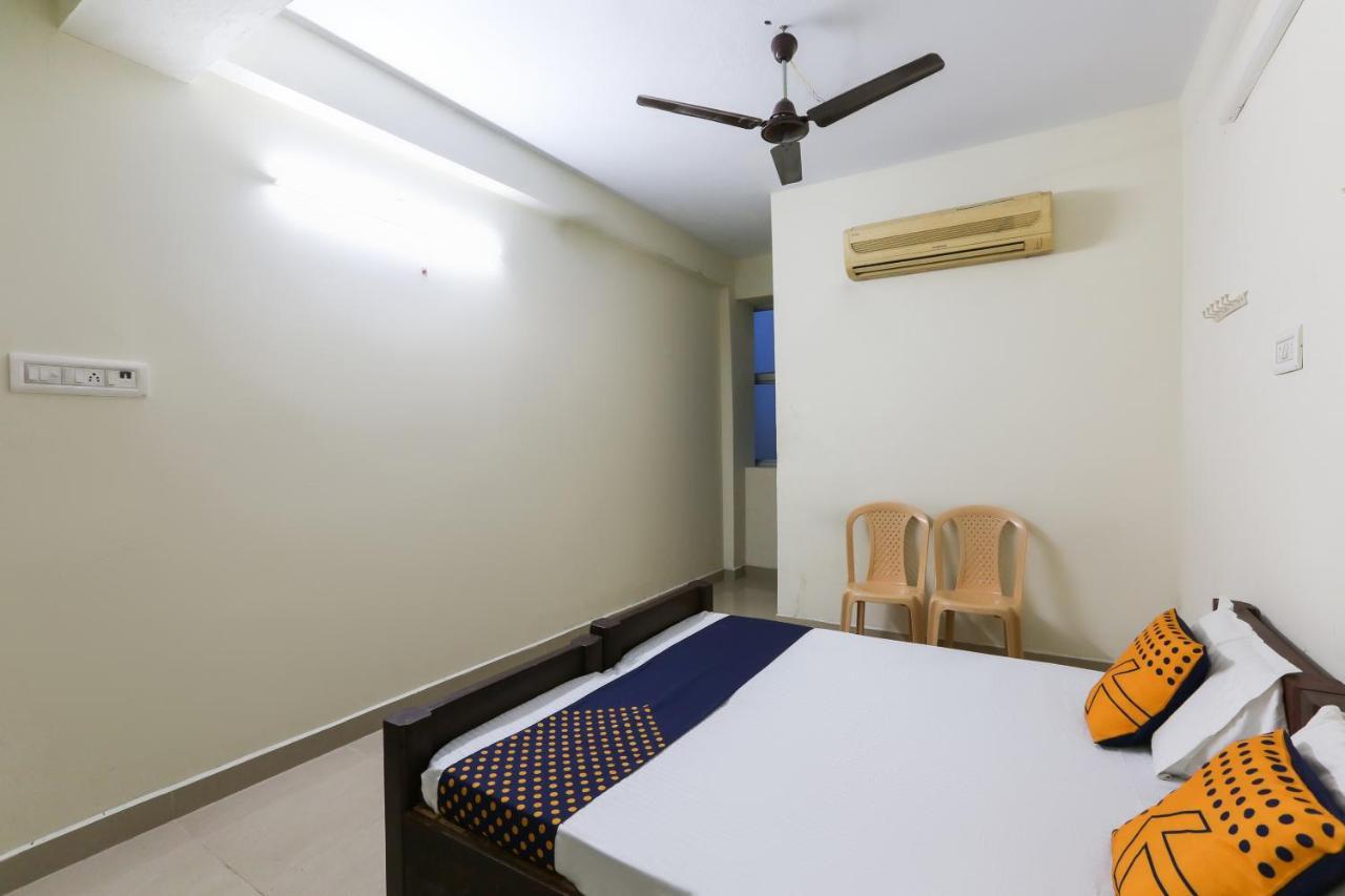 Gūduvāncheri Spot On 63050 Kag Rooms מראה חיצוני תמונה